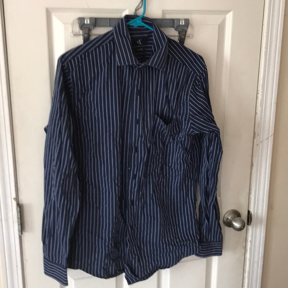Calvin  Klein Men’s Slim Fit button downshirt Sz M